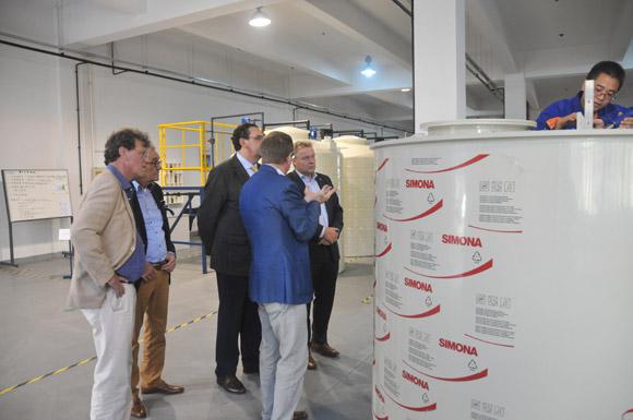 荷蘭布拉邦省的省長(zhǎng)、下屬巿長(zhǎng)及企業(yè)家蒞臨我們公司