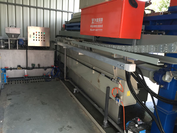 江浙滬地區(qū)廢水處理公司告訴您帶式壓濾機(jī)選型