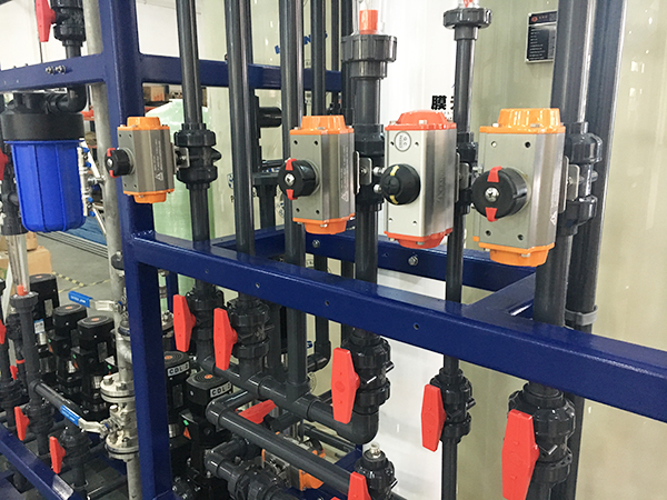 切削液廢水處理設(shè)備中精確曝氣與傳統(tǒng)曝氣運行比較