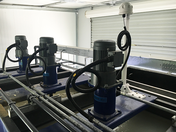 切削乳化液廢水處理設(shè)備工程中機(jī)械格柵有什么特點(diǎn)