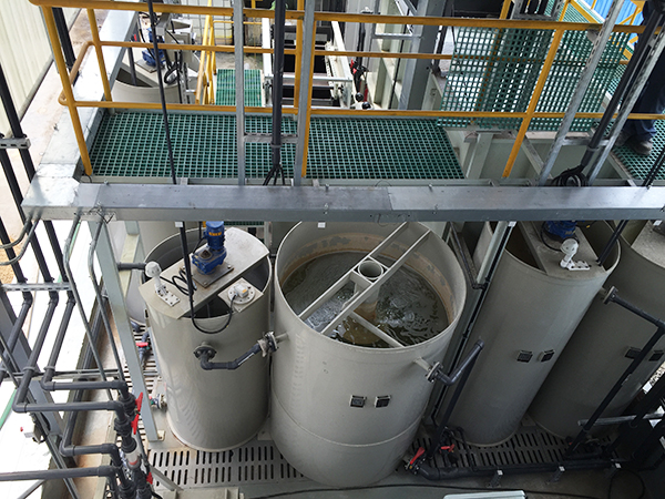 污泥馴養(yǎng)期間對(duì)活性污泥的鏡檢方法及相關(guān)圖解