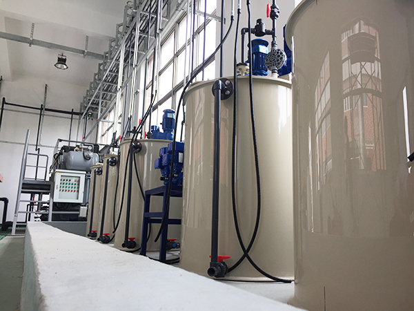 依斯倍污水處理工程中對(duì)FRP的防腐施工要求