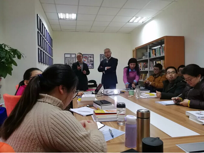 知名創(chuàng)業(yè)型實(shí)戰(zhàn)派講師張子凡來依斯倍環(huán)保講授課程