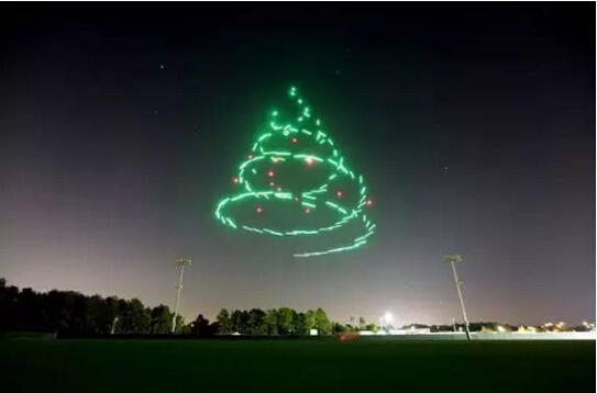 無人機(jī)燈光秀取代傳統(tǒng)煙花秀，過一個環(huán)保元宵節(jié)