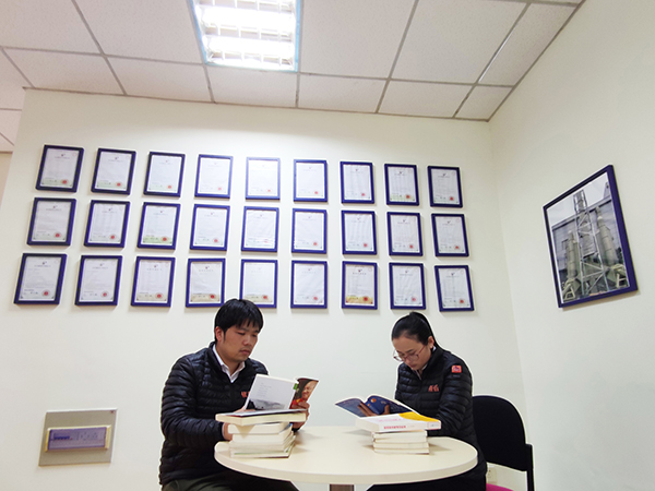 世界讀書日，依斯倍環(huán)保號(hào)召大家一起學(xué)習(xí)閱讀