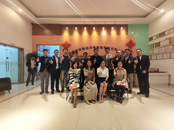 苗圃計劃同學(xué)參觀公司交流學(xué)習(xí)