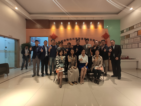 蘇州工業(yè)園區(qū)苗圃上市計(jì)劃企業(yè)家同學(xué)參觀依斯倍交流學(xué)習(xí)