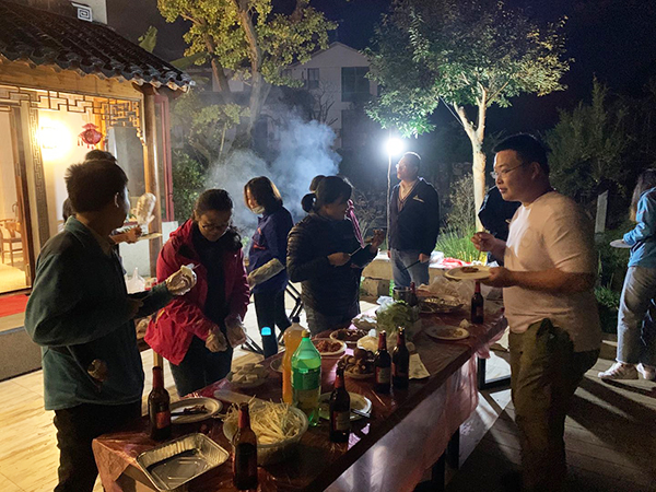 依斯倍環(huán)保公司技術(shù)研發(fā)部門西山團建拓展活動