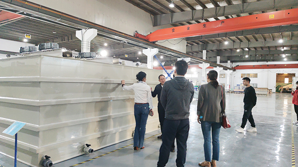 單仁資訊集團董事長單仁蒞臨依斯倍環(huán)保參觀指導