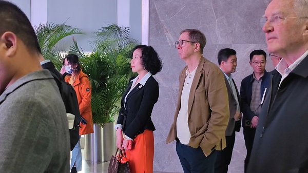 依斯倍與蘇州企業(yè)家一同到訪重慶兩江新區(qū)，共探數(shù)字經(jīng)濟和生態(tài)發(fā)展前沿 