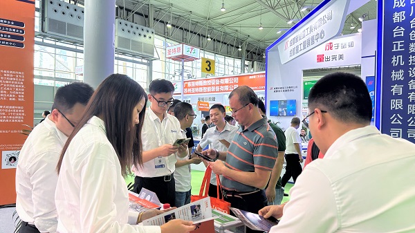 依斯倍環(huán)保亮相2023第二屆成渝地區(qū)裝備制造業(yè)博覽會(huì)，助力綠色可持續(xù)發(fā)展