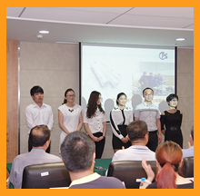 中國十大牛商互聯(lián)網(wǎng)+示范基地授牌儀式