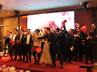 2019依斯倍環(huán)保年會集體大合唱