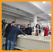 E20環(huán)境商學(xué)院同學(xué)參觀依斯倍環(huán)保