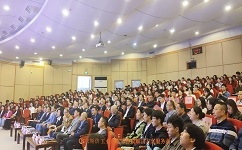 依斯倍攜手重慶工商大學開啟依斯倍班，開班儀式現(xiàn)場